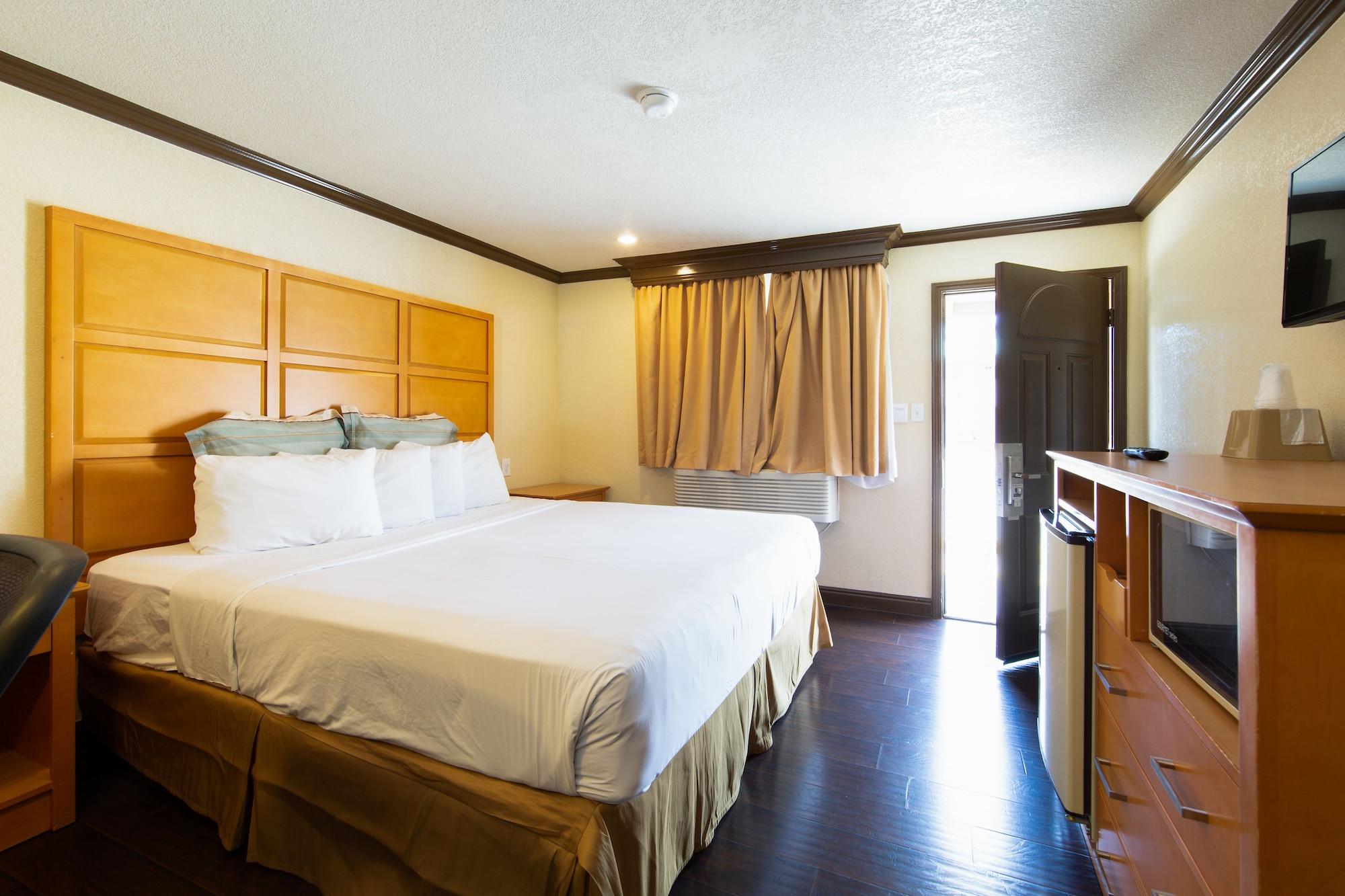 Yosemite Parkway Hotel Merced Eksteriør billede