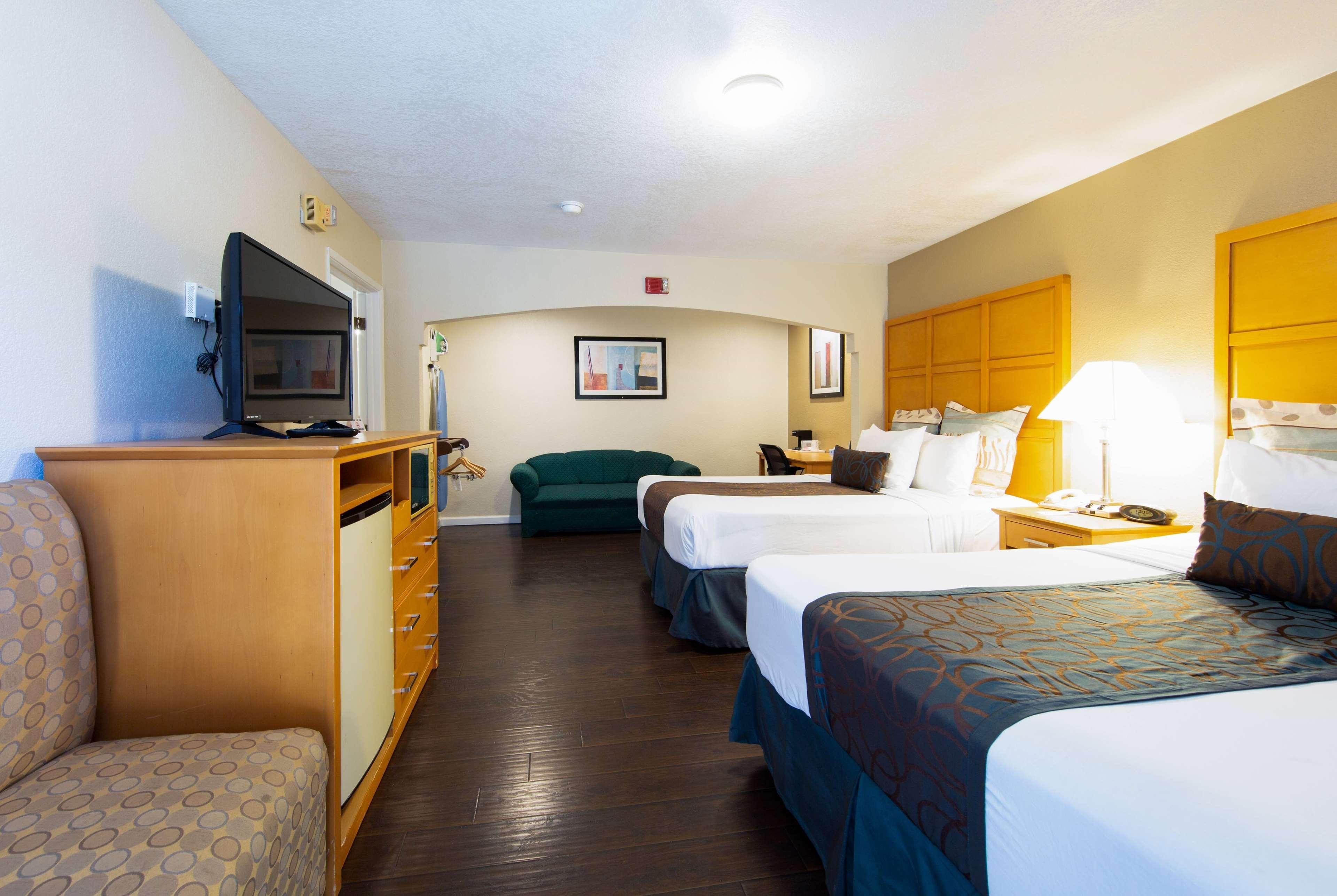 Yosemite Parkway Hotel Merced Eksteriør billede