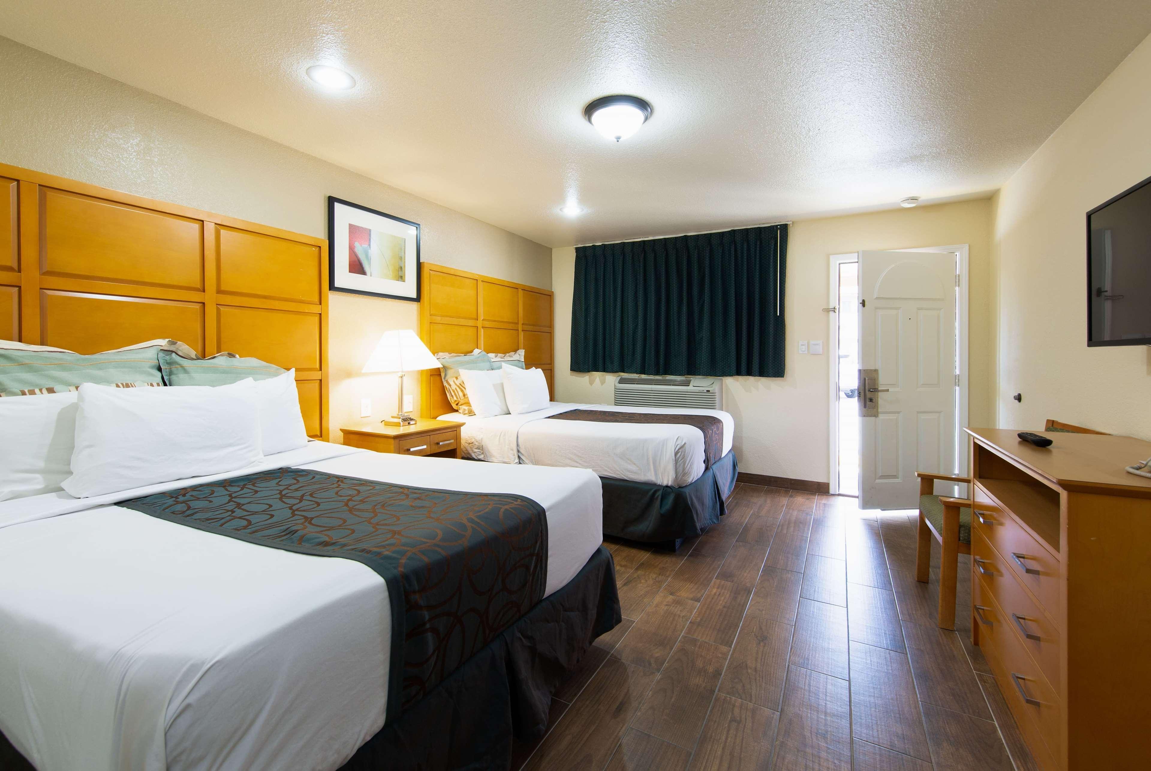 Yosemite Parkway Hotel Merced Eksteriør billede